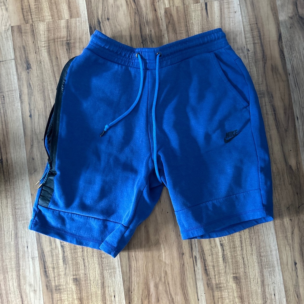 Nike tech shorts
